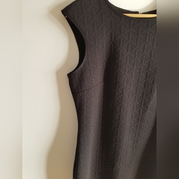 Knee Length Little Black Dress by Lori Michaels - size Large - Picture 3 of 8